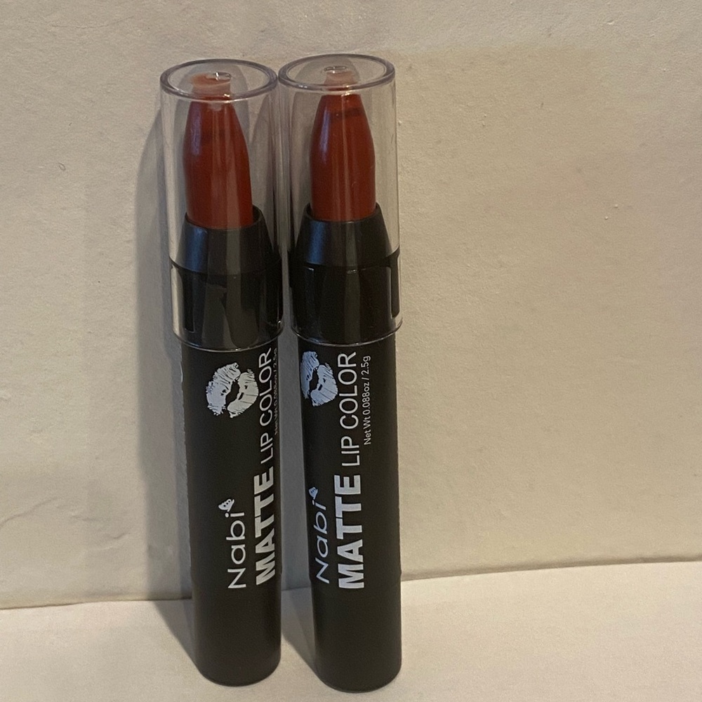 Nabi Matte Lip Color red 2 PCs